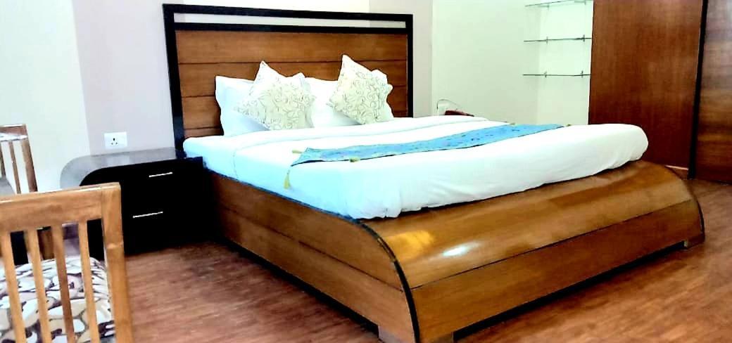 Wildleaf Kasauli Valley Homz Bed & Breakfast Exterior photo